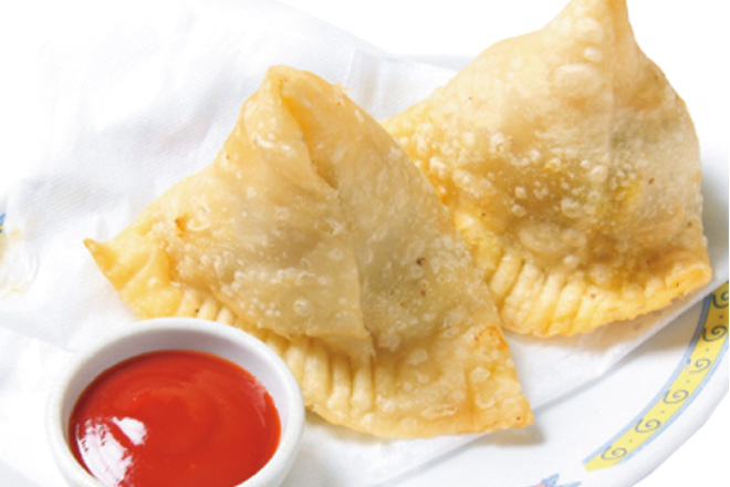 サモサ2p Samosa2p 国立駅でテイクアウト 持ち帰り ならインド料理マナカマナ 国立店 お持ち帰り予約のeparkテイクアウト